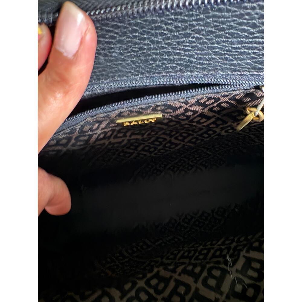 Vintage Bally Structured Top Handle Satchel (Brown Leather with Turnlock) - Picture 5 of 7